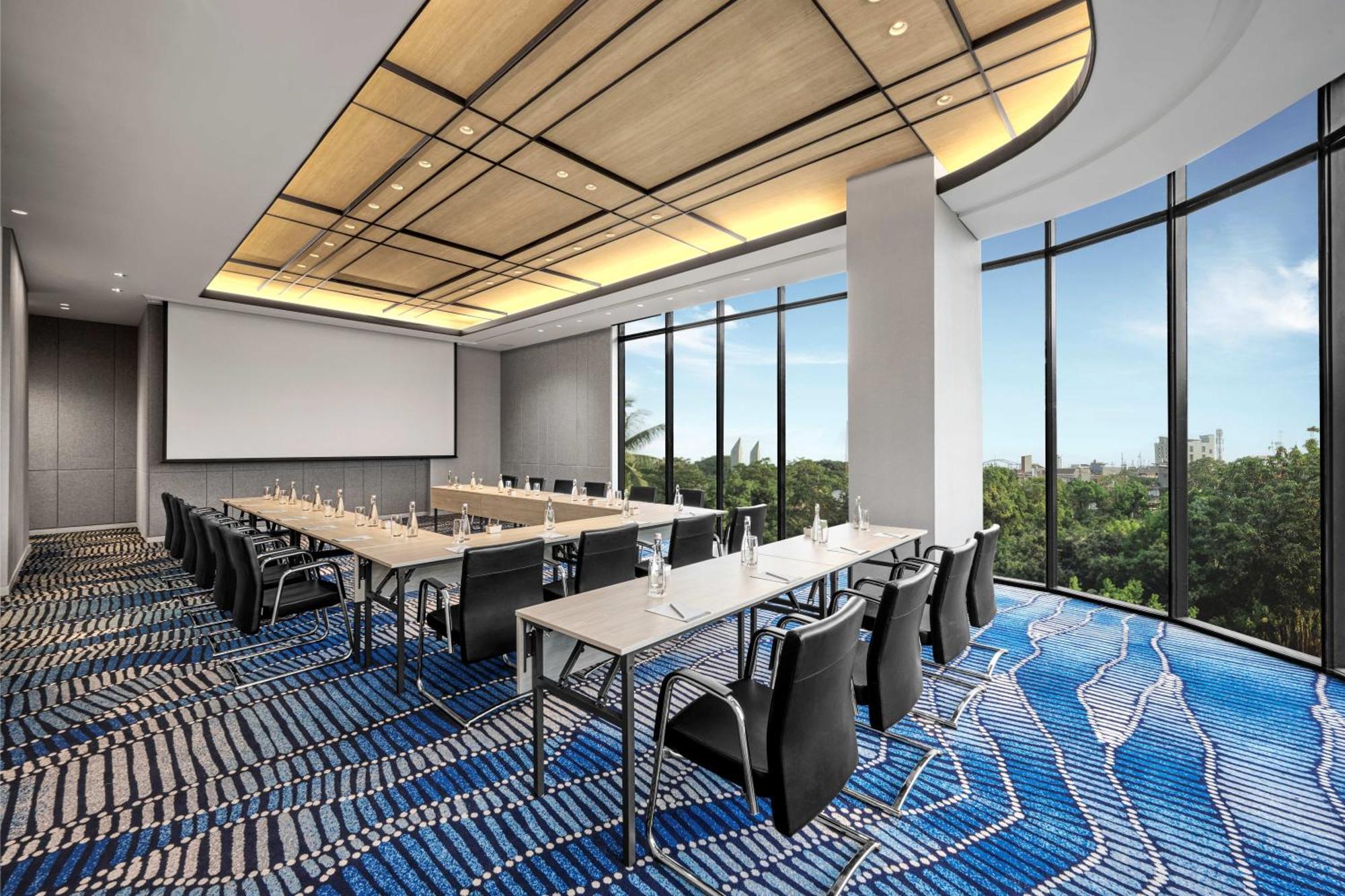 Hyatt Place Makassar Eksteriør billede